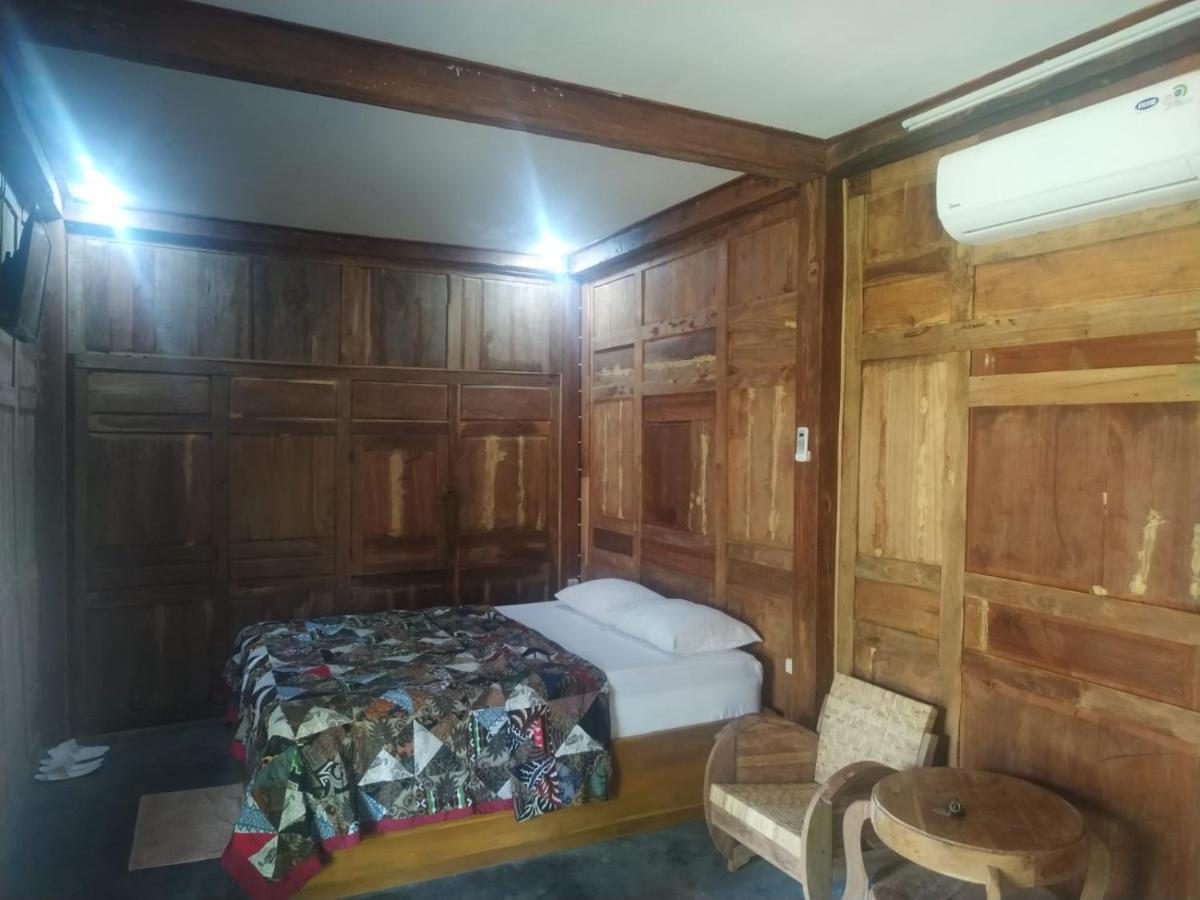 Hotel Omah Kayu Jagalan à Magelang Extérieur photo